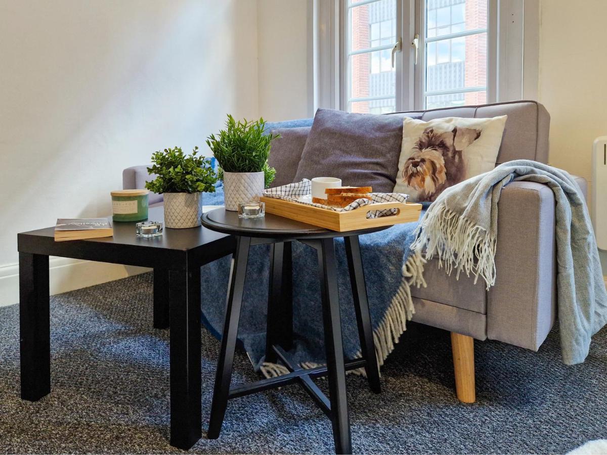 Spacious Room With Sofa London Luaran gambar